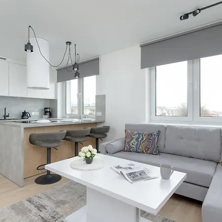 Апартаменти Charming With A Balcony In By Renters