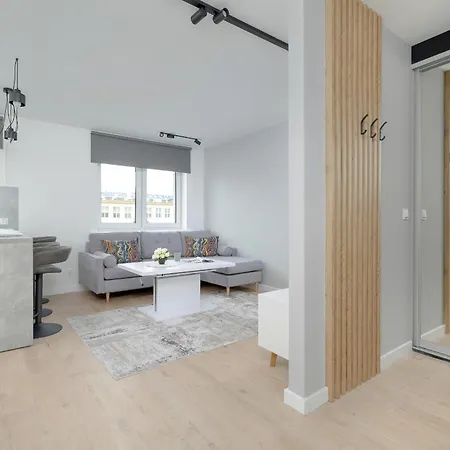 Апартаменти Charming With A Balcony In By Renters Ряшів