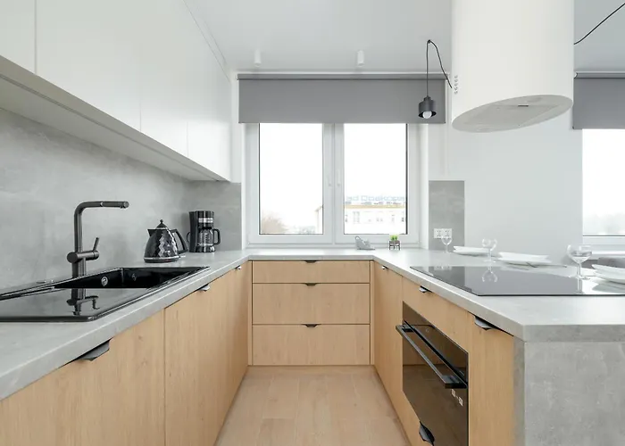 Charming With A Balcony In By Renters Appartamento Rzeszów