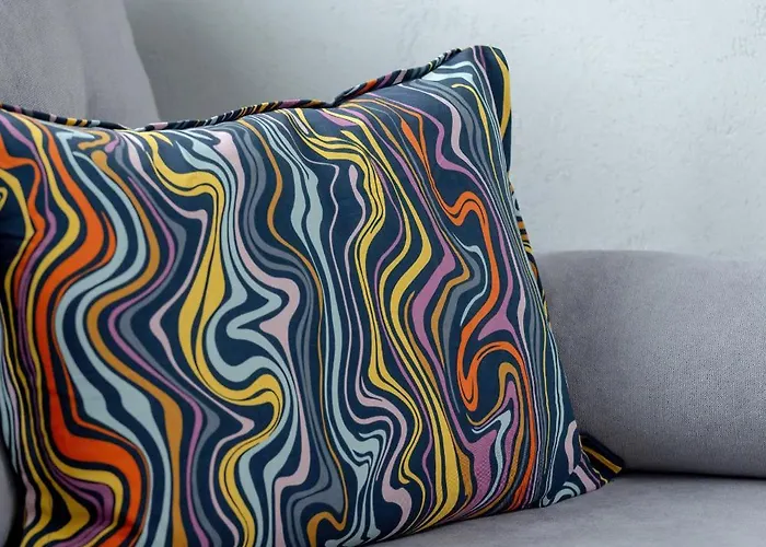 Appartement Charming With A Balcony In By Renters *